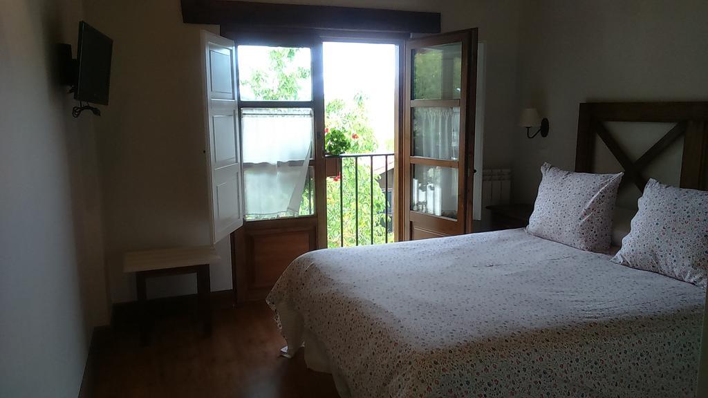 מלון Lomeña Casa Fidela מראה חיצוני תמונה