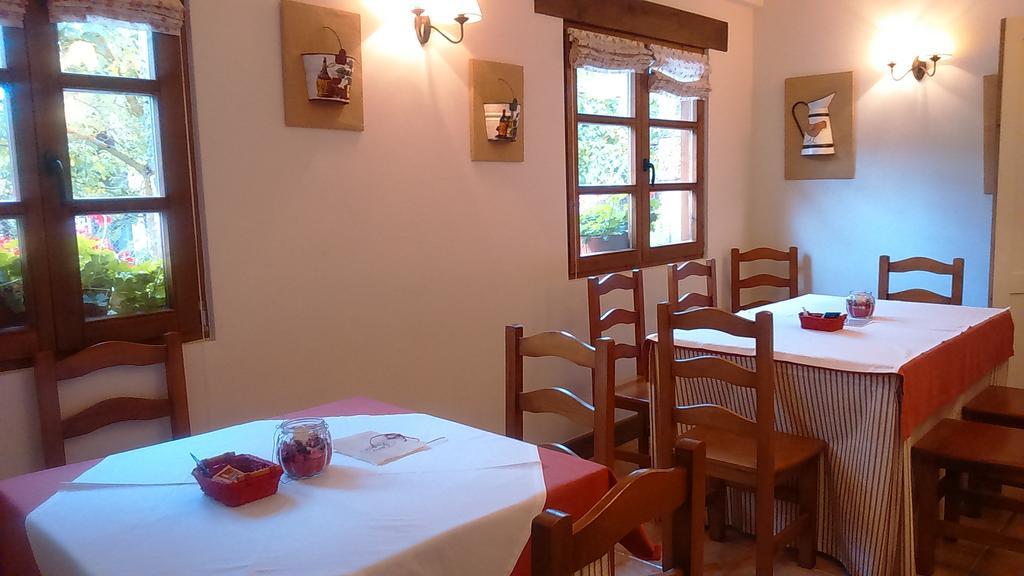 מלון Lomeña Casa Fidela מראה חיצוני תמונה