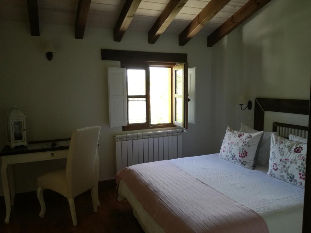 מלון Lomeña Casa Fidela מראה חיצוני תמונה